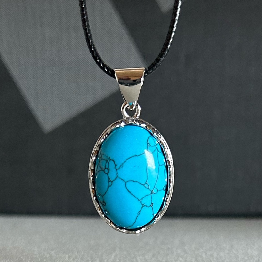 Blue Howlite Oval Pendant Natural Crystal Gemstone Necklace